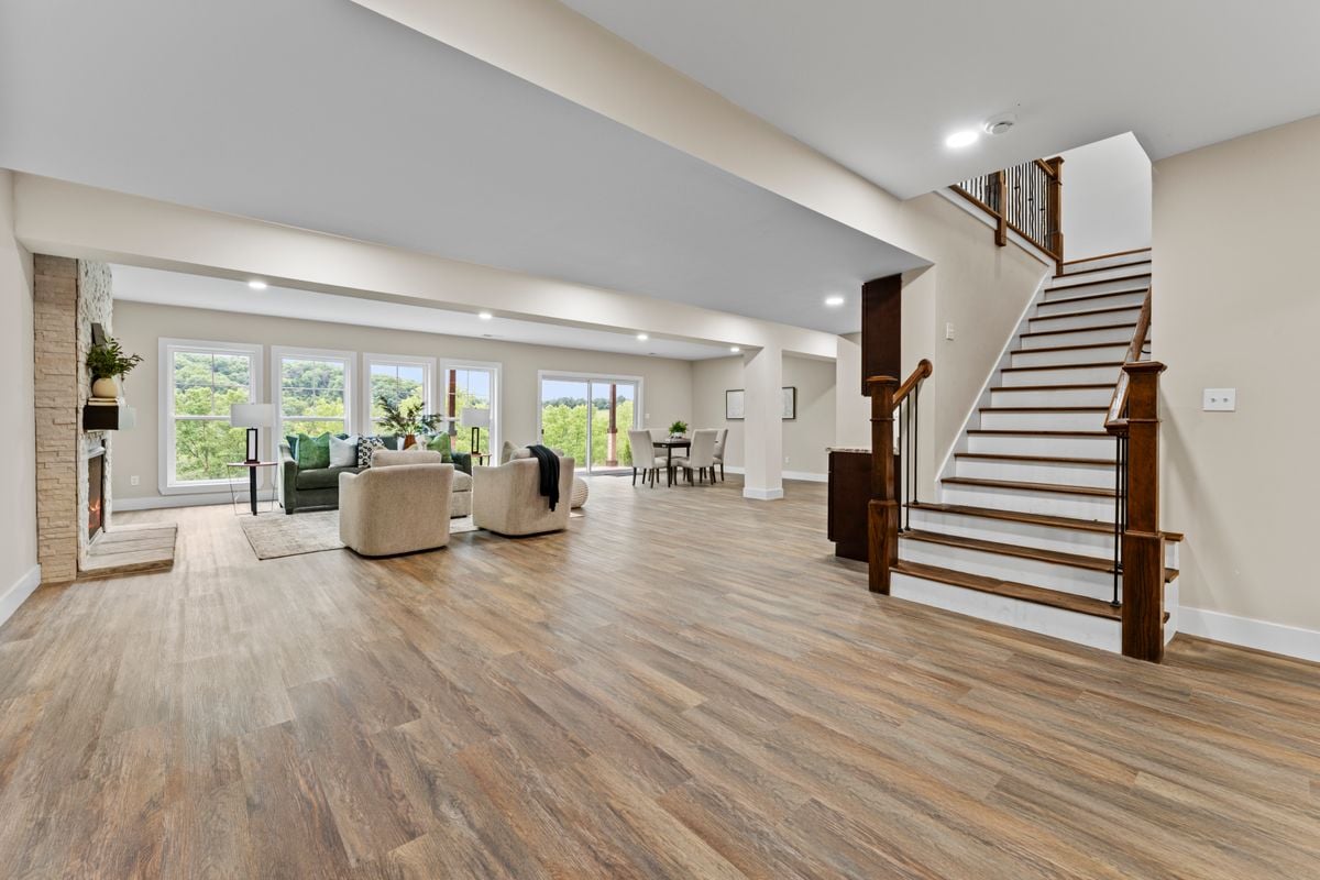 Completed New Construction Ranch in Saint Albans Vineyards