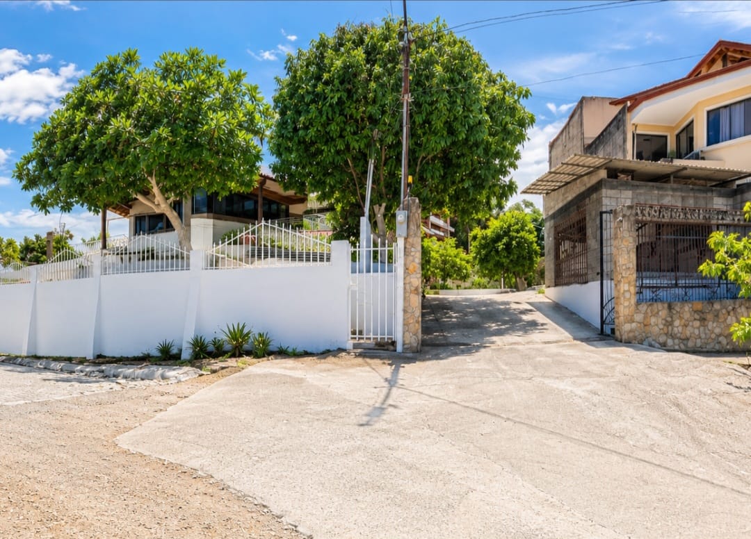 Casa Jabalí | 5-Bedroom Estate with 3 Titled Lots in Tamarindo