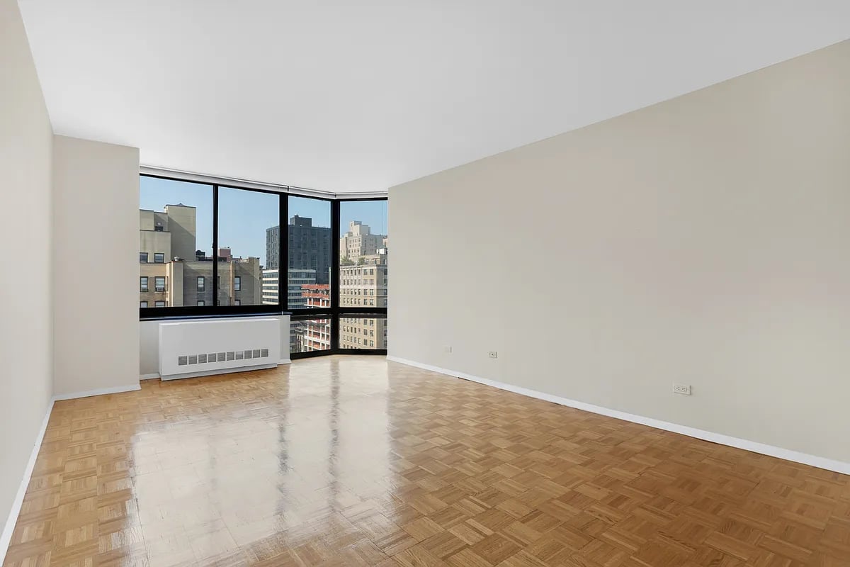 215 W 95th St APT 16D