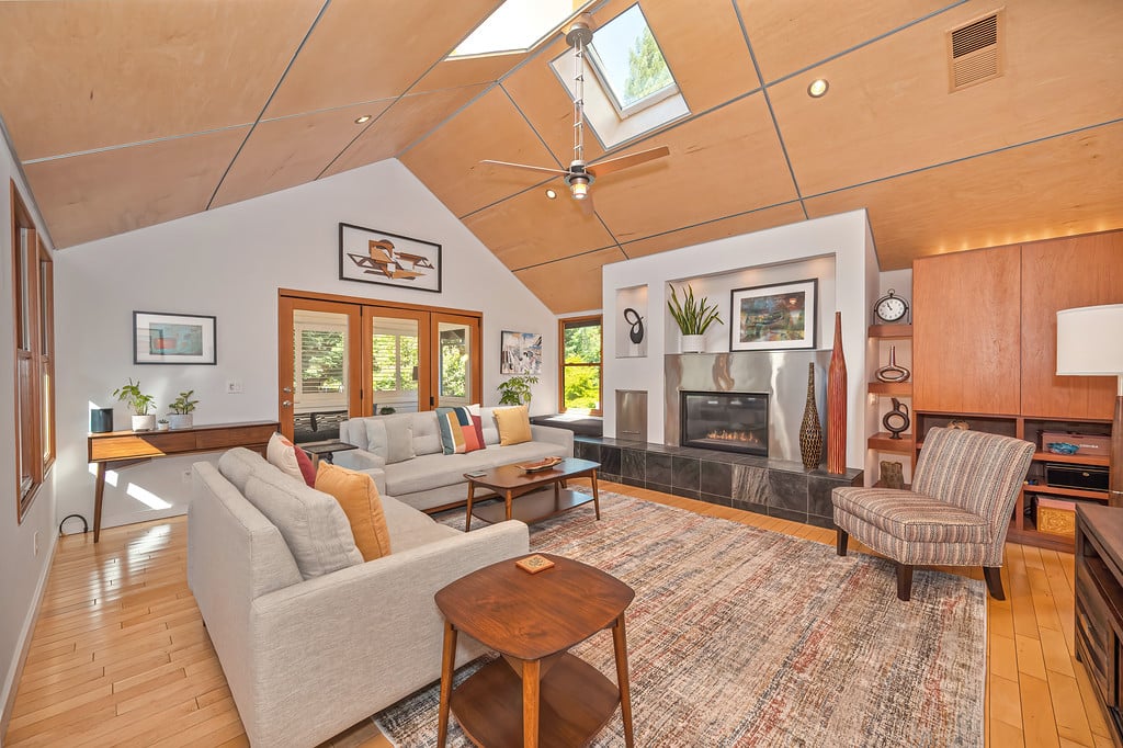 5743 Brandywine Ct