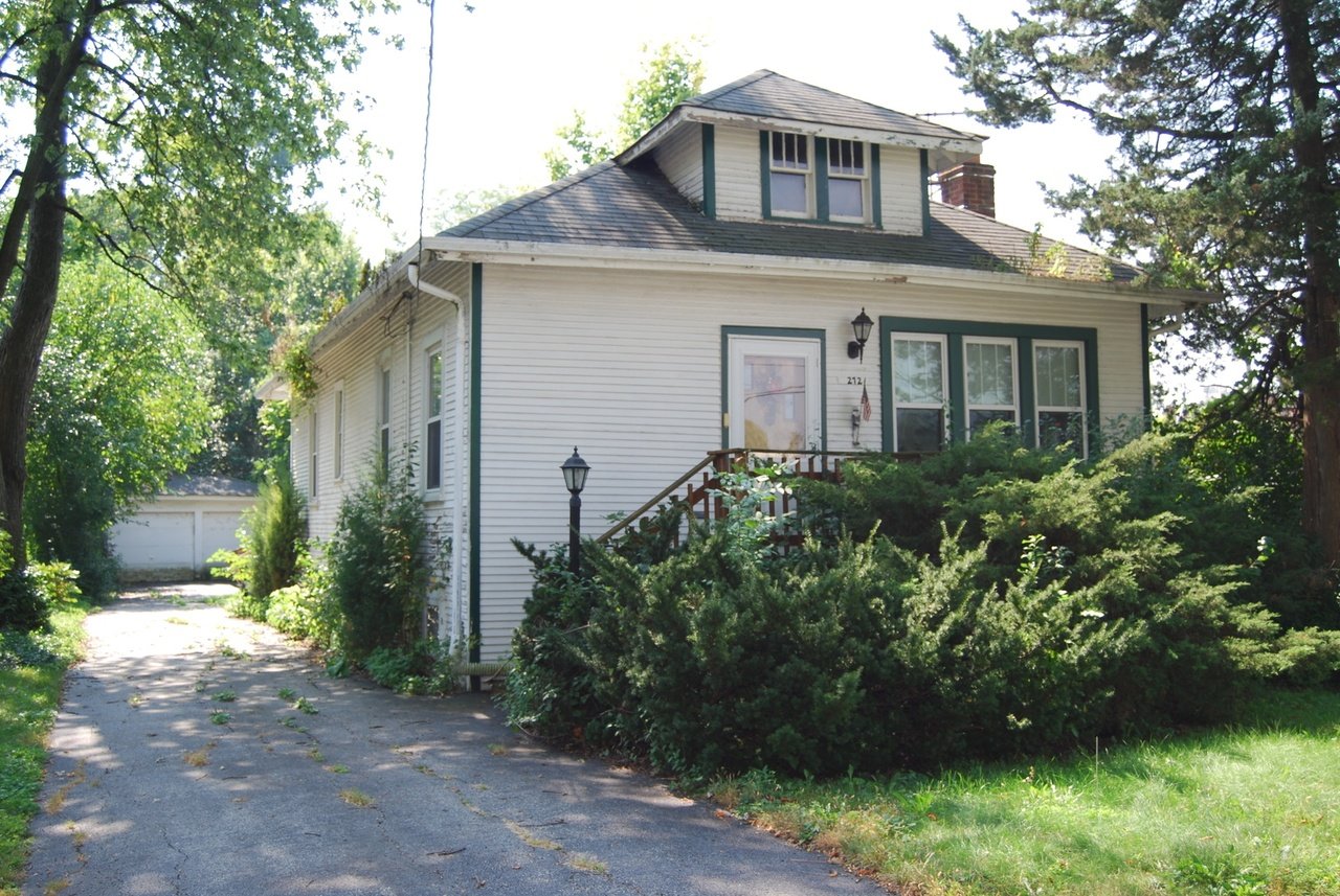 272 Eggleston AVE
