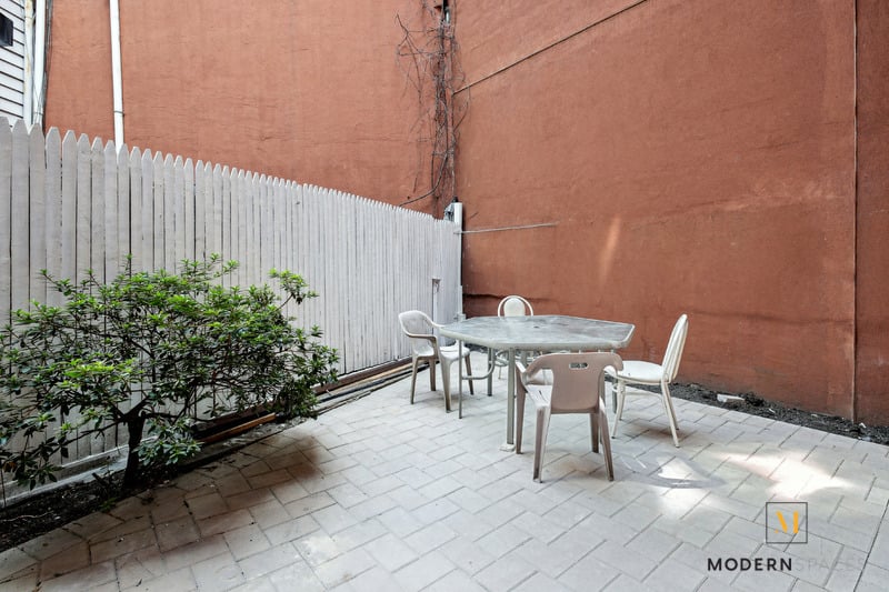 2-Bed/3-Bath Duplex (Conv 3-Bed)