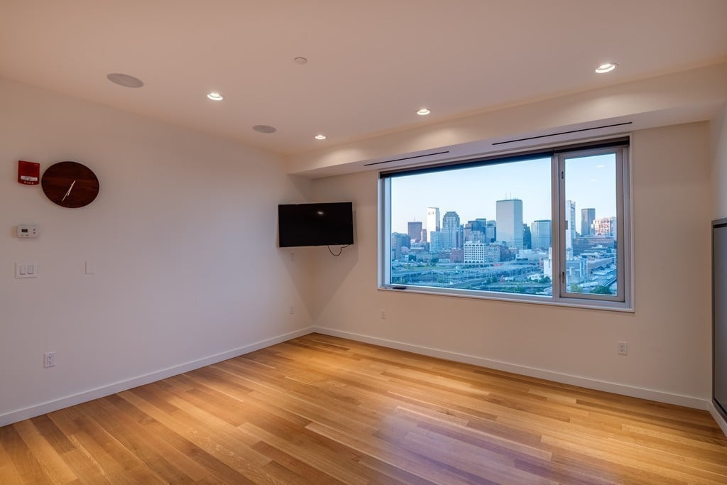 141 Dorchester Ave #PH A