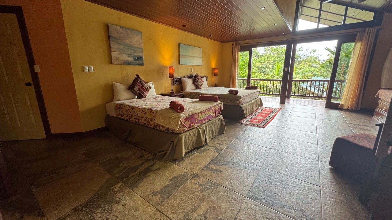 12 Room Hotel in Uvita with Ocean View Expansion Land