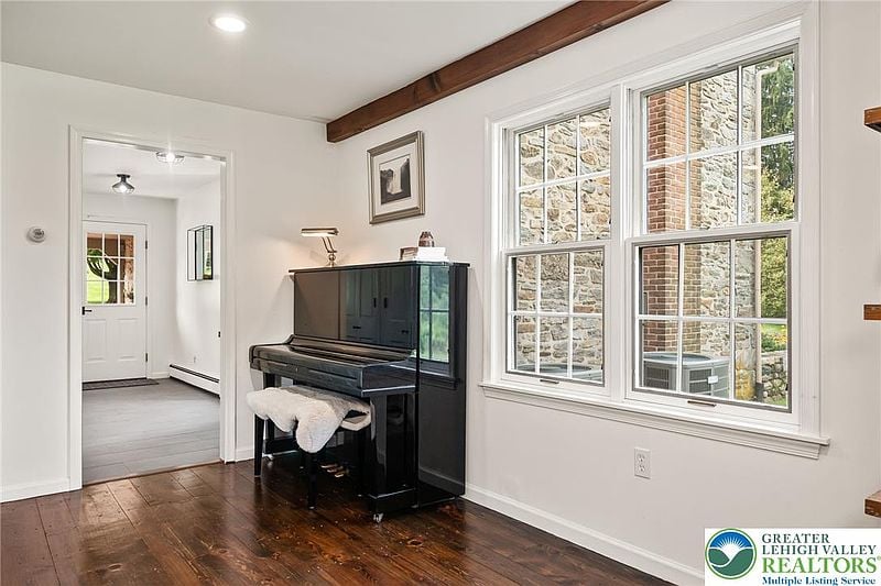 271 WETZEL ROAD