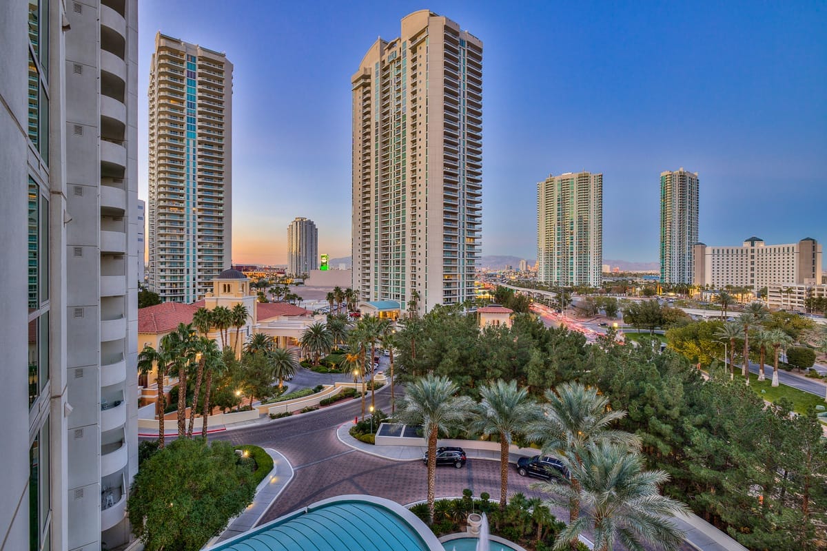 Turnberry Place