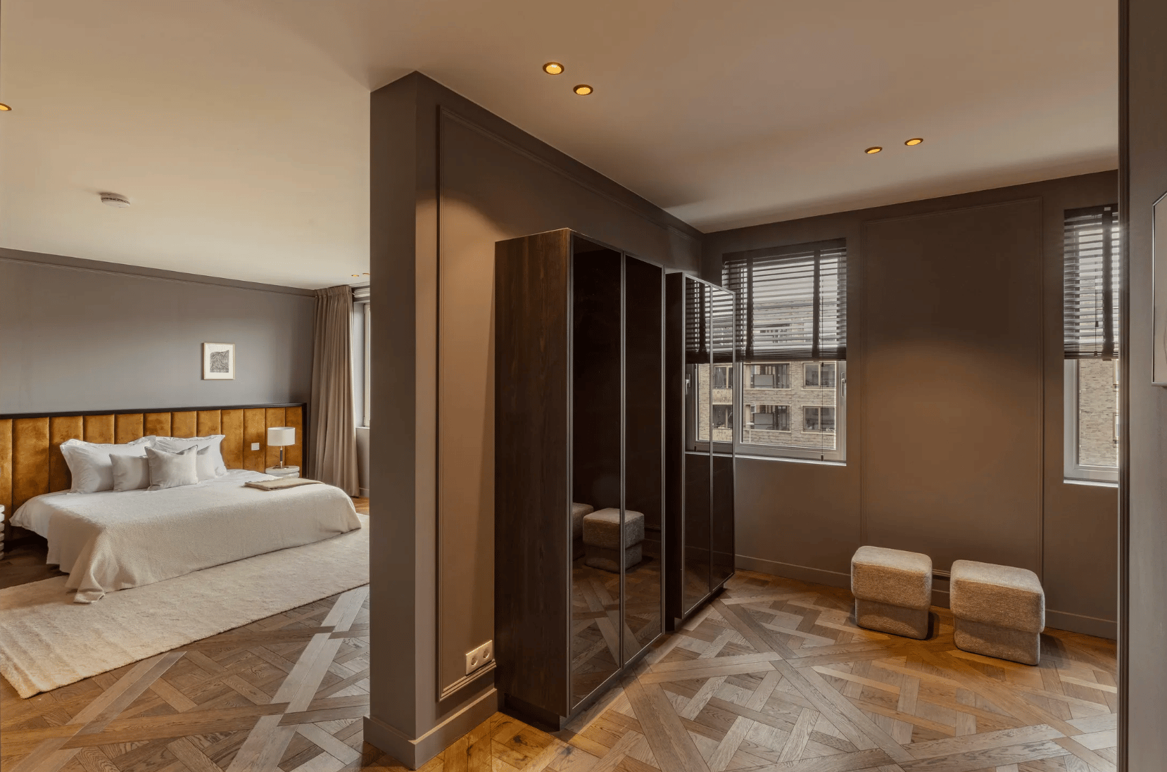 HIGH-END PENTHOUSE