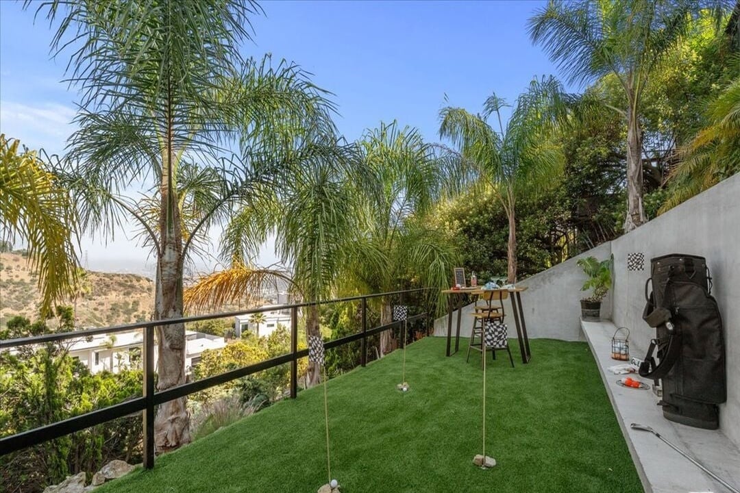 Celestia Estate, Hercules Dr, 90046