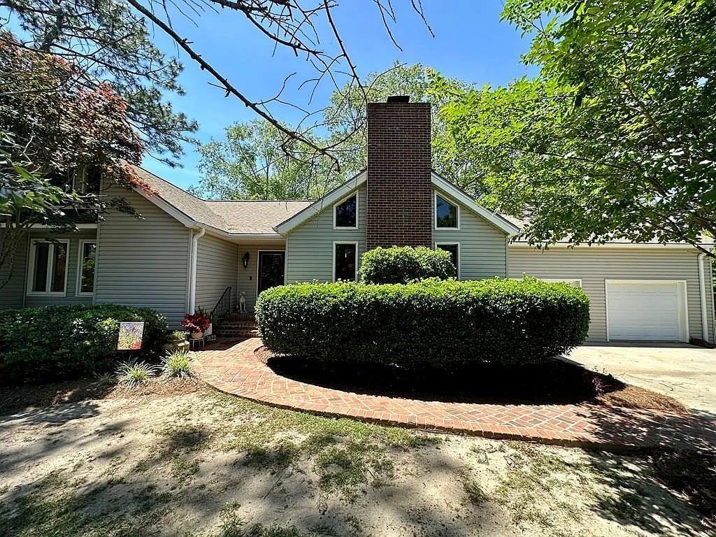 3822 Aubrey Ln
