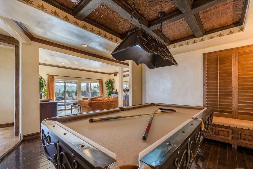 Celestia Crest, Venus Dr, 90046