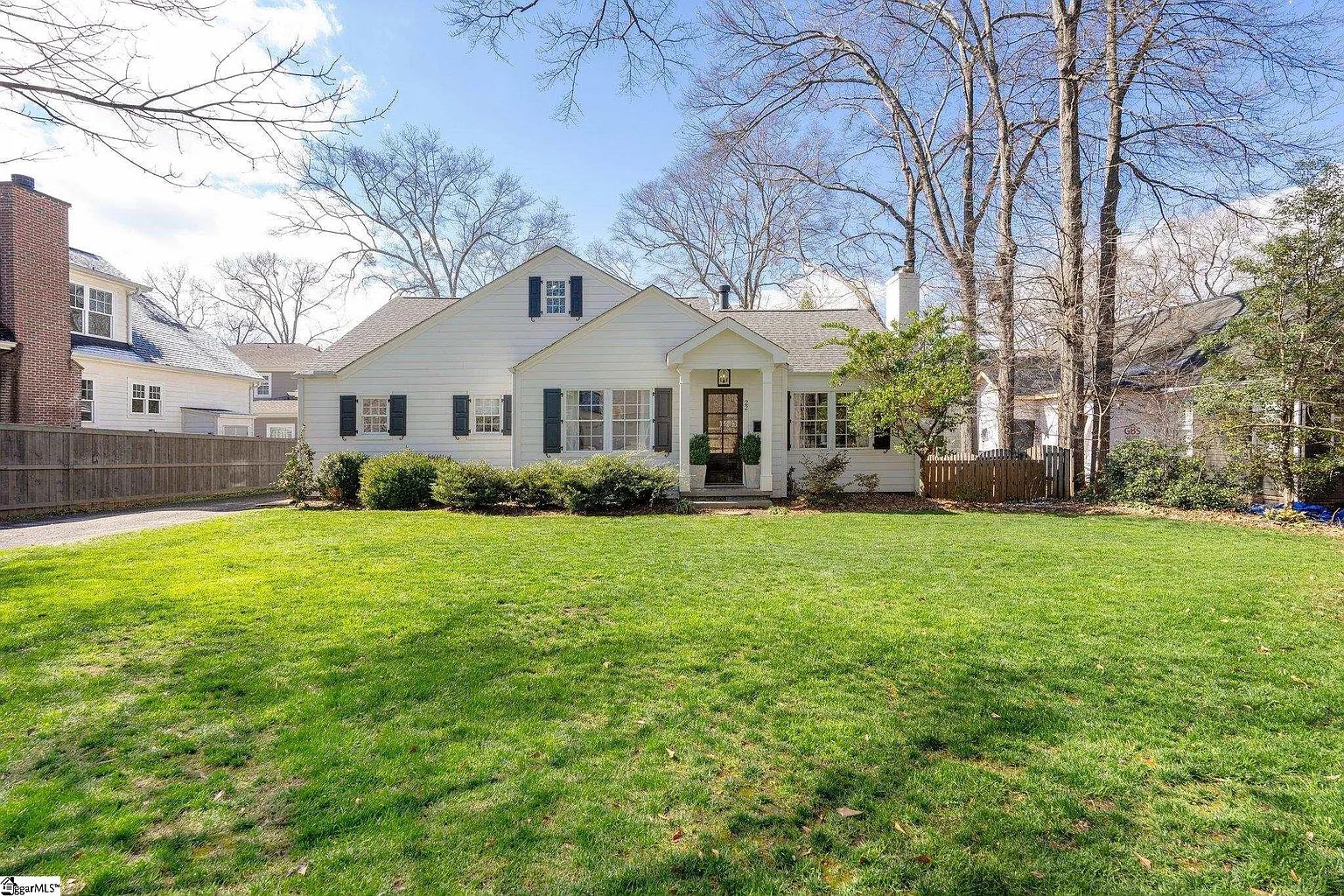22 N Brookwood Dr