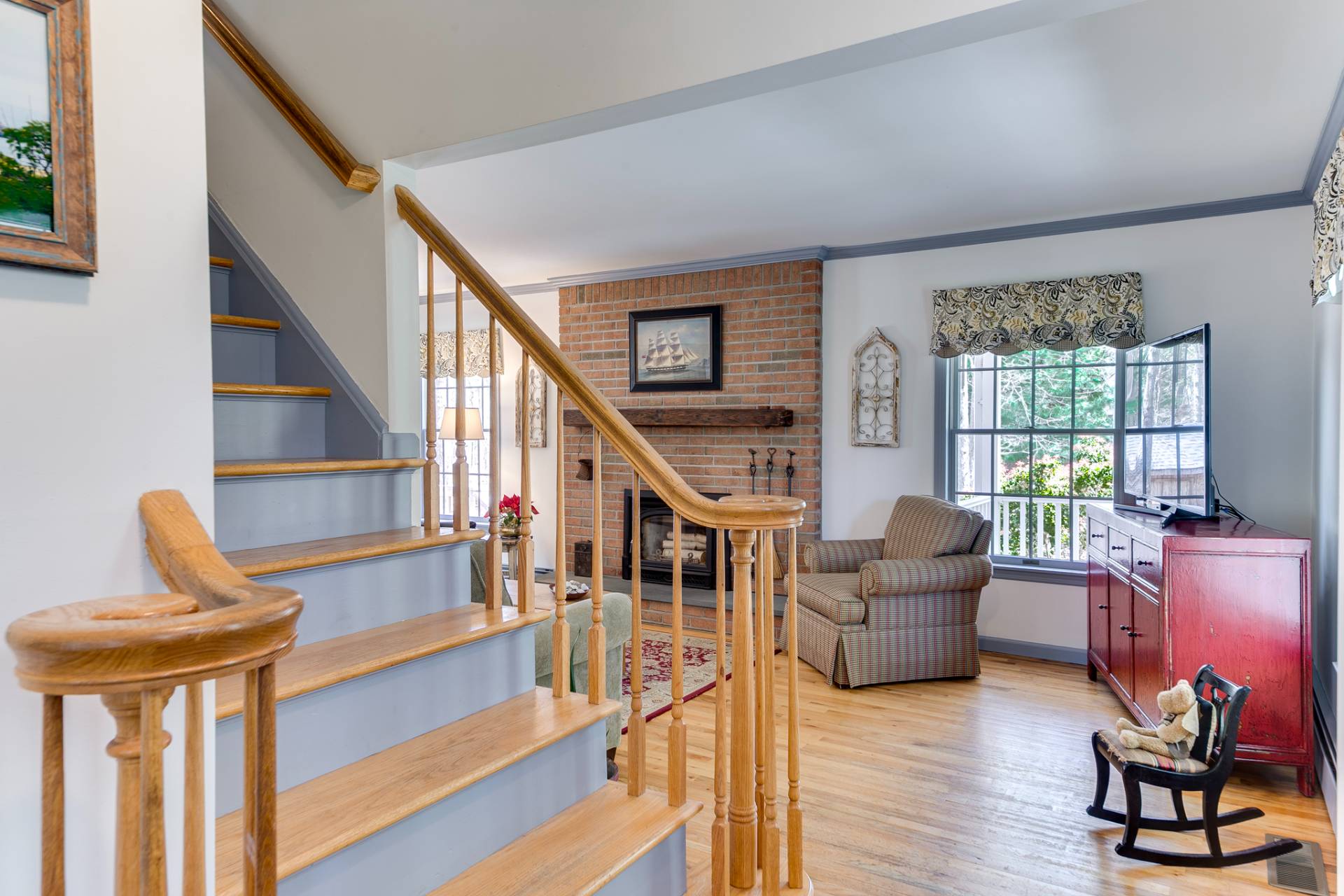 121 Mulford Ave