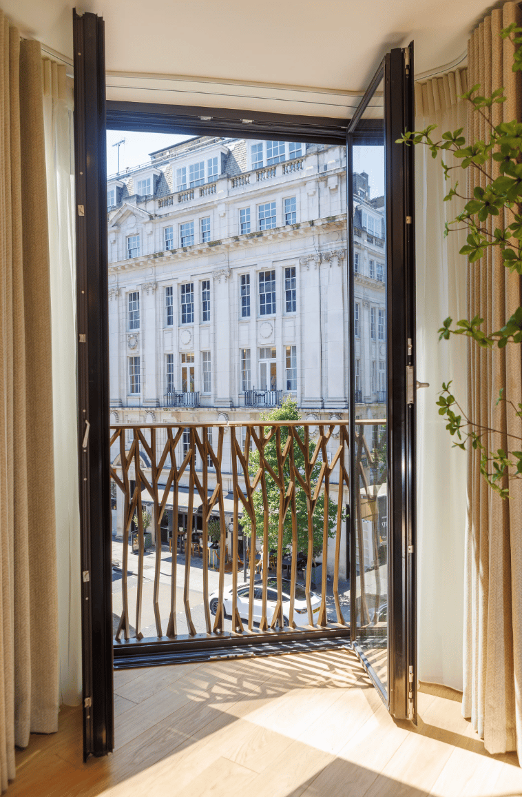 MERYLEBONE, LONDON 