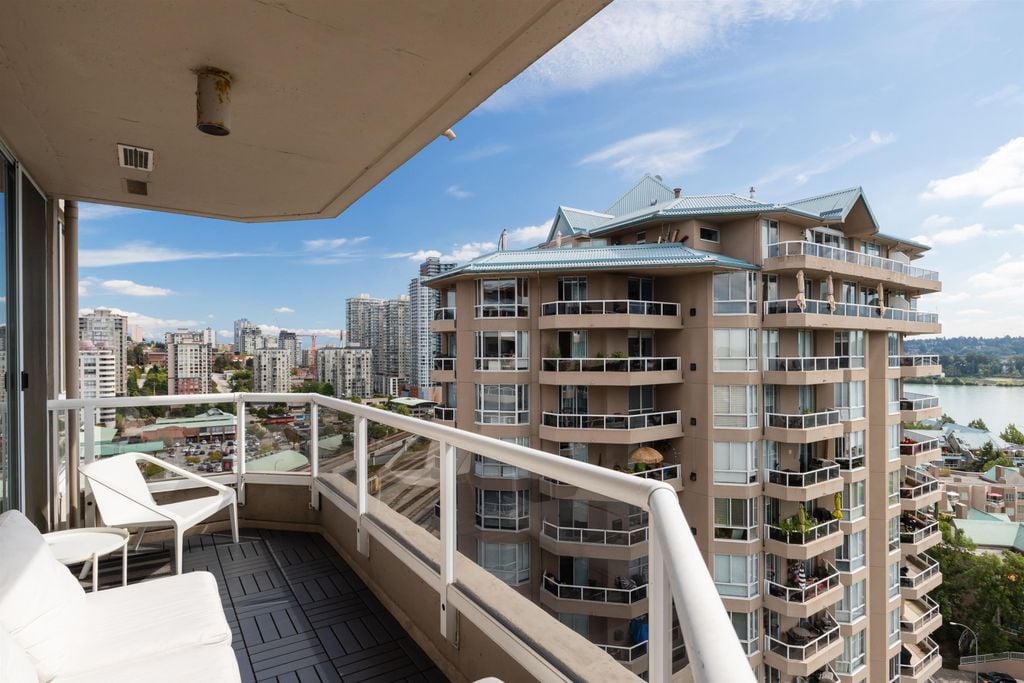 1245 Quayside Dr, #1805