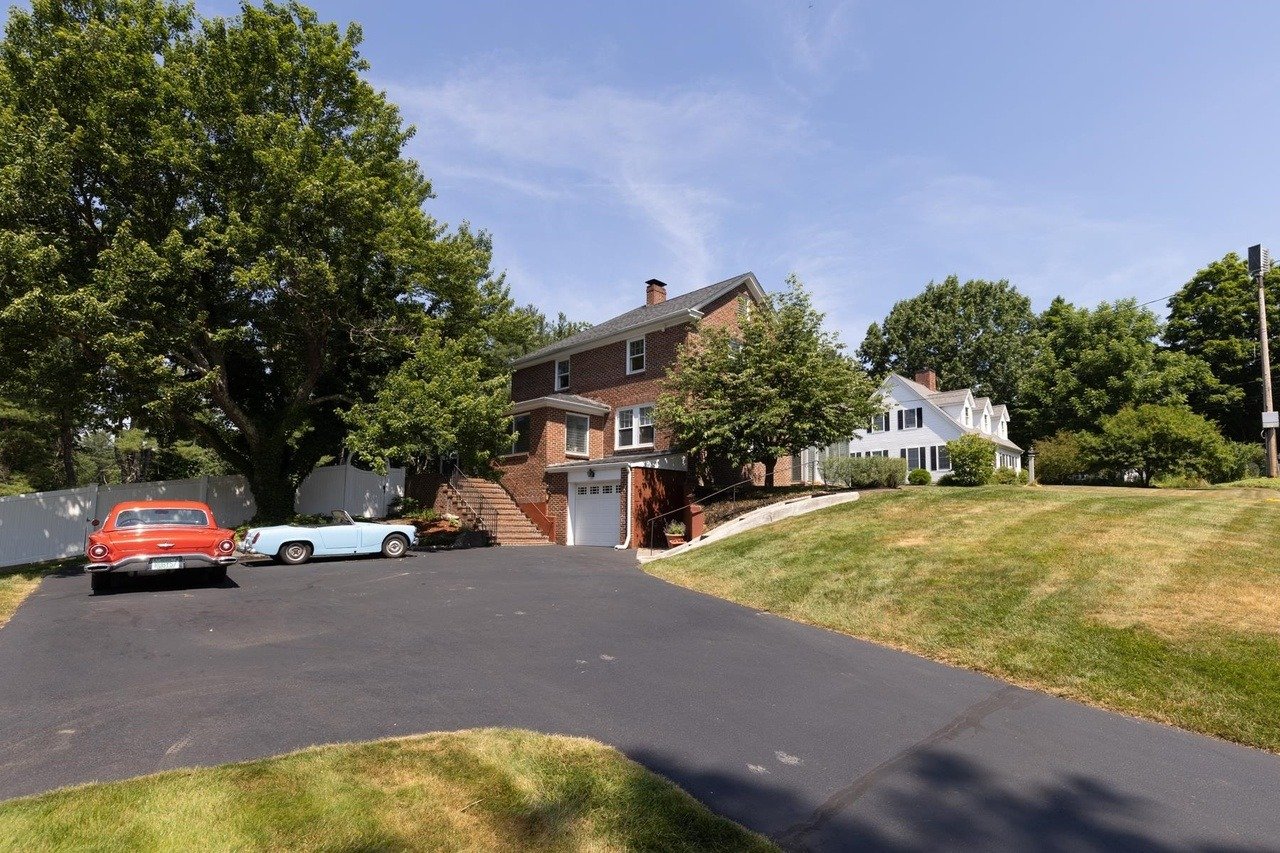 1 Drinkwater Rd