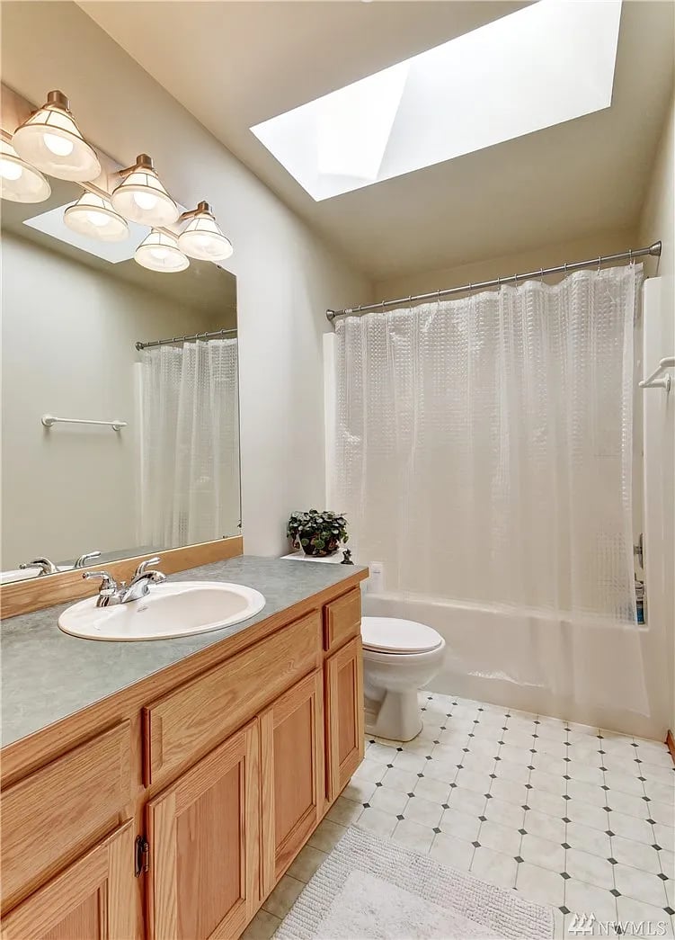 8605 14th Pl SE