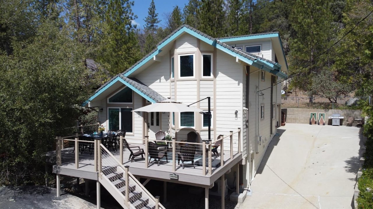 38992 Lake Point Ct