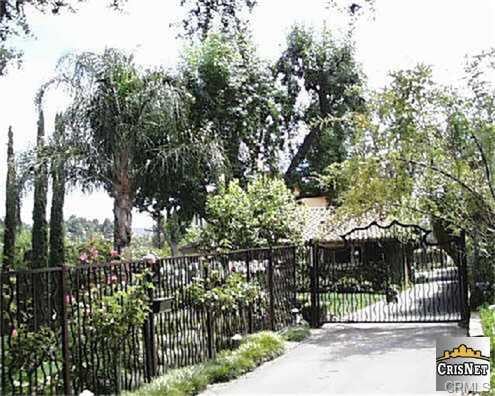 4619 Caritina Dr, Tarzana CA 91346