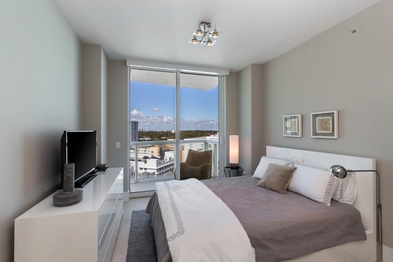 Falcon+Gonsalves List Mid-Miami Beach Mosaic $2.850M Sky Home