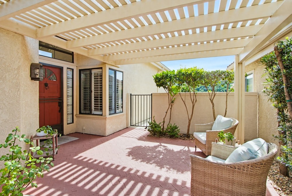 28782 Vista Valley Dr