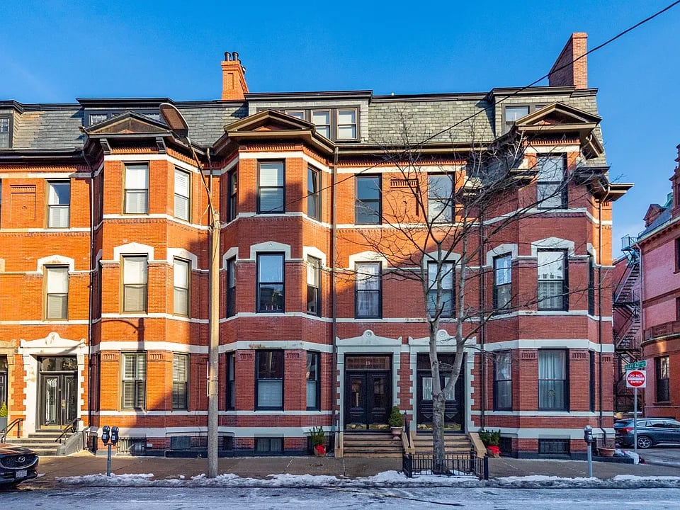 13 Gloucester St APT 1