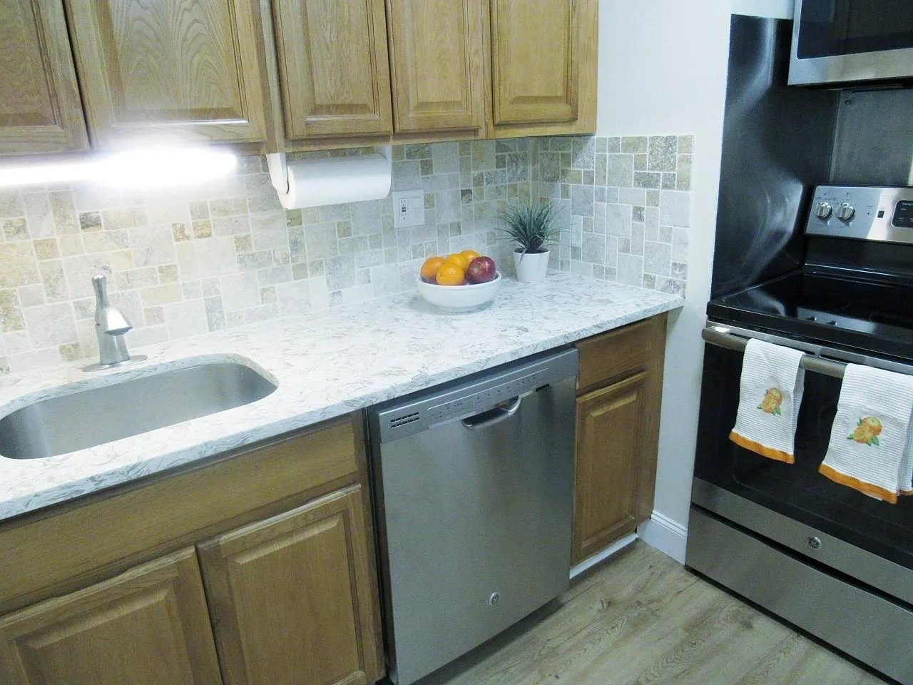 152 Main St APT 4