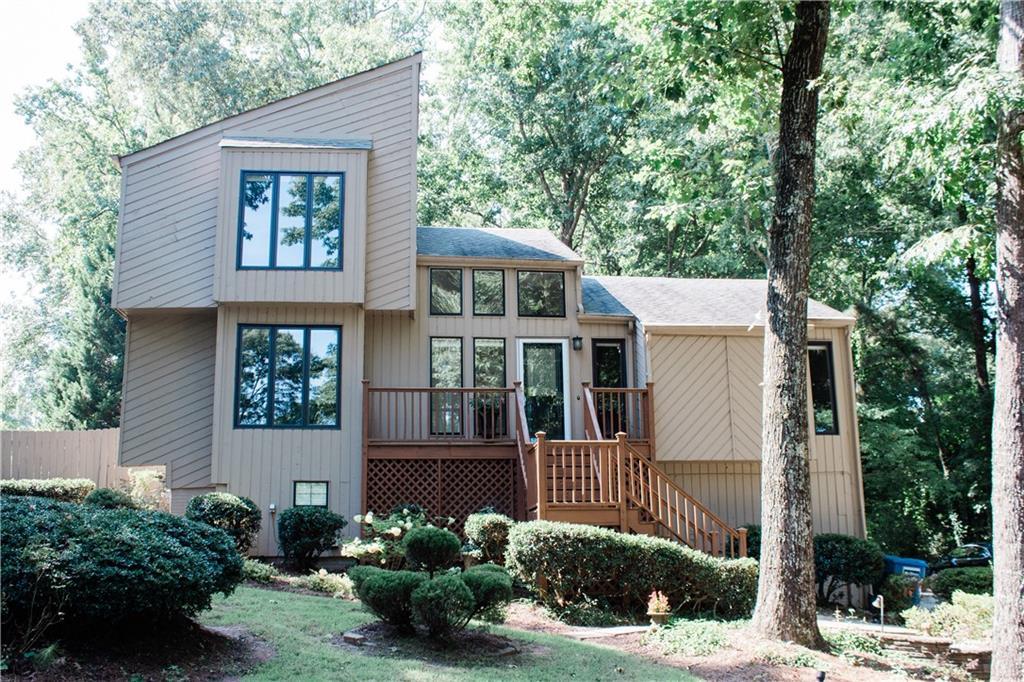 2516 Woodfern Ct