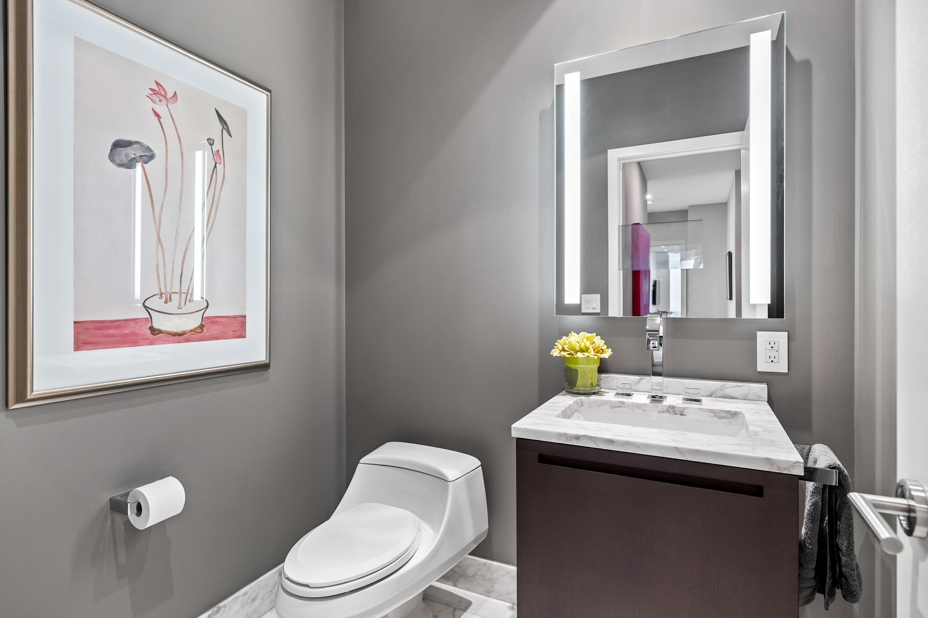 Suite 5603- 180 University Avenue
