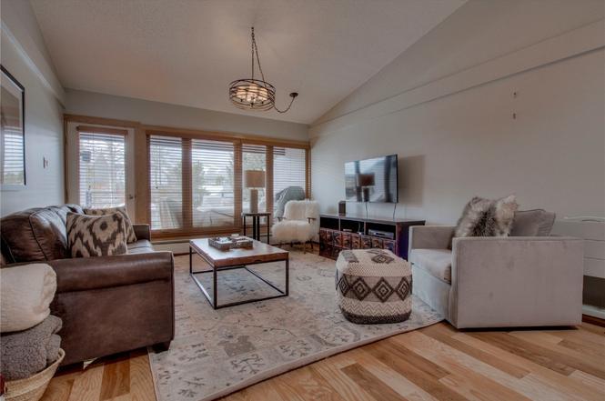 304 S High St #5