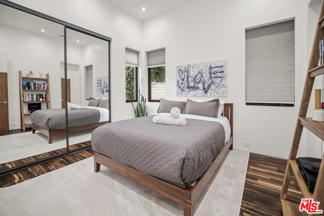 N Crescent Heights Blvd, 90046