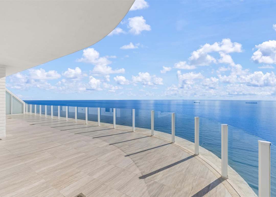 525 N Fort Lauderdale Beach Blvd #2201