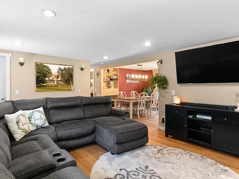 146 Wildwood Rd