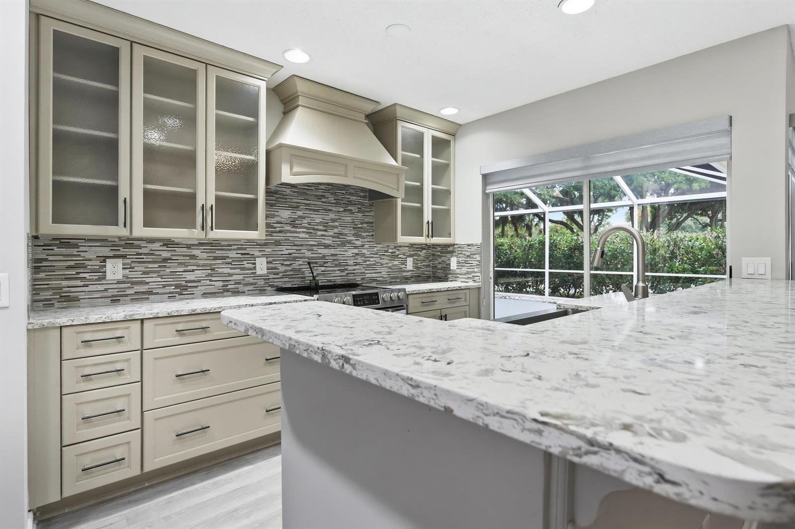 4904 Lake Catherine Dr