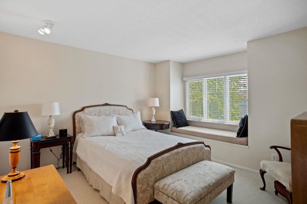230 Waterleigh Dr