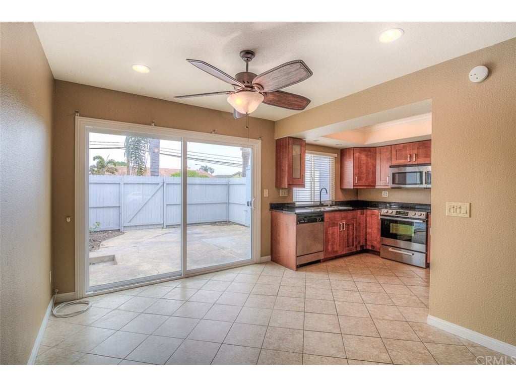 21202 Sailors Bay Ln