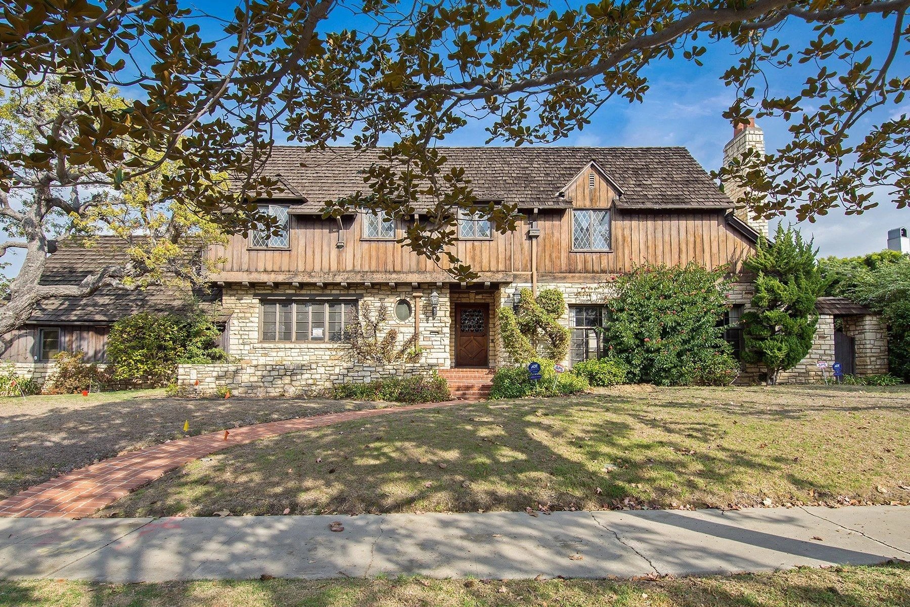 2750 Forrester Dr
