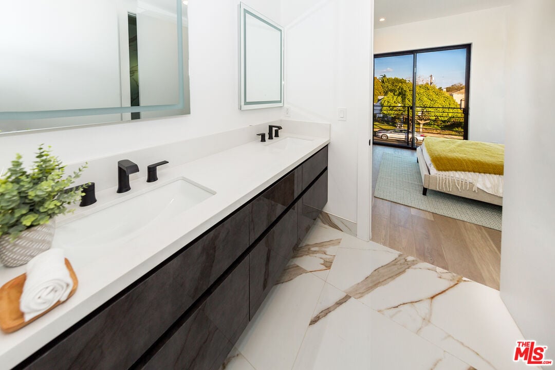 1635 S Sherbourne Dr