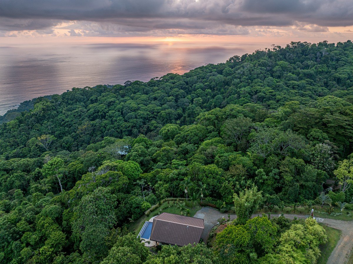 2 ACRES – 2 Bedroom Whales Tale Ocean View Home In Costa Verde Estates Gated Community!!!