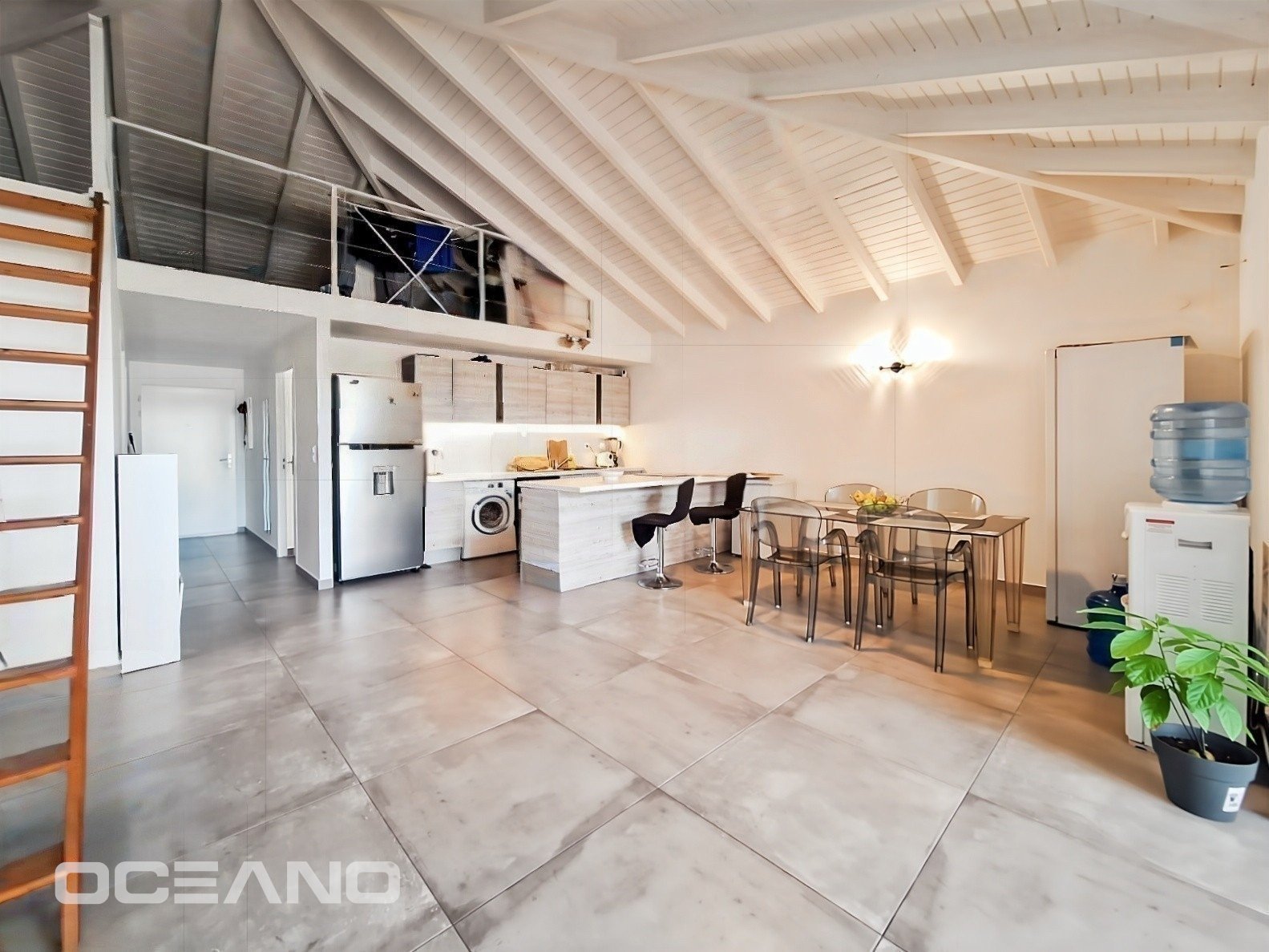 4-bedroom house with garden 