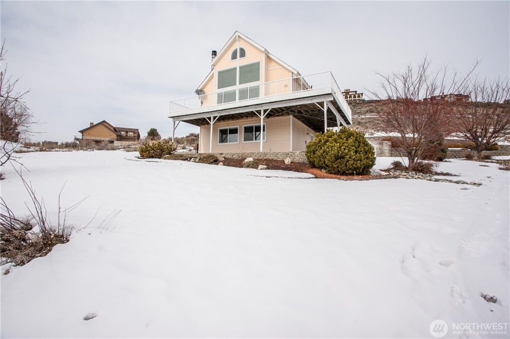 207 Riviera Dr