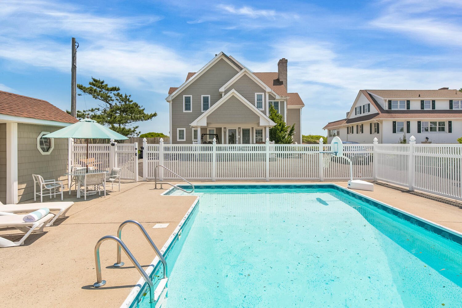 Summer Rental on the Oceanfront with Pool