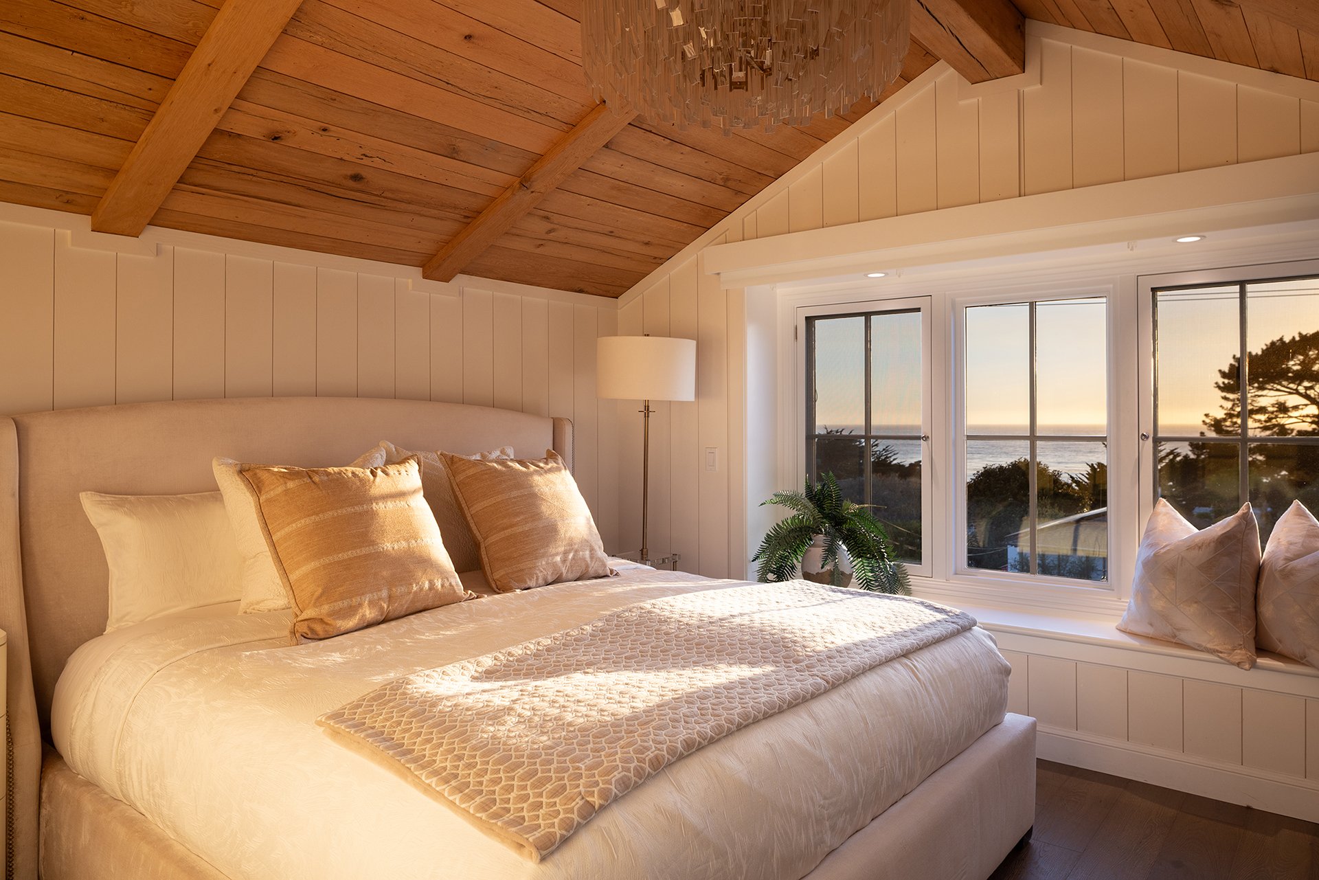 Spacious Golden Rectangle Residence