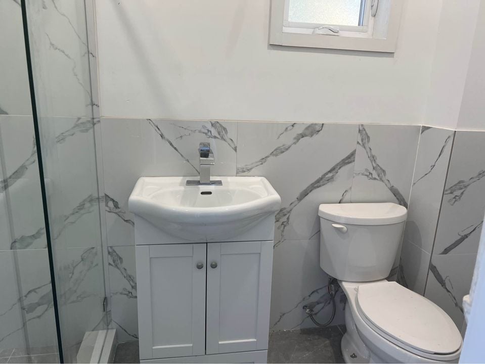416 Parliament Street Unit: 1