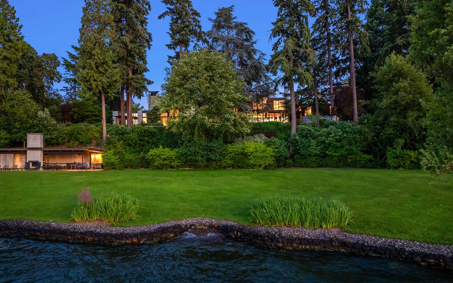 Triptych: A Tom Kundig Masterwork on Lake Washington