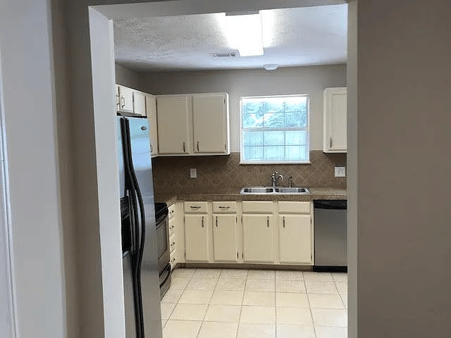 2305 Queen Anne Ct