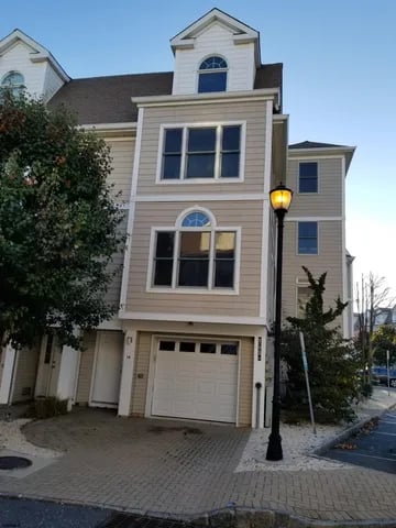 14 Chelsea Ct Unit 14