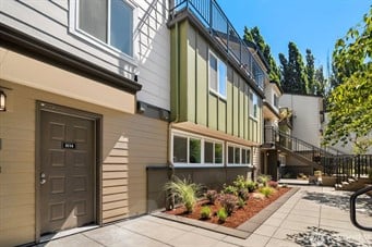 15827 NE Leary Way Unit #B114