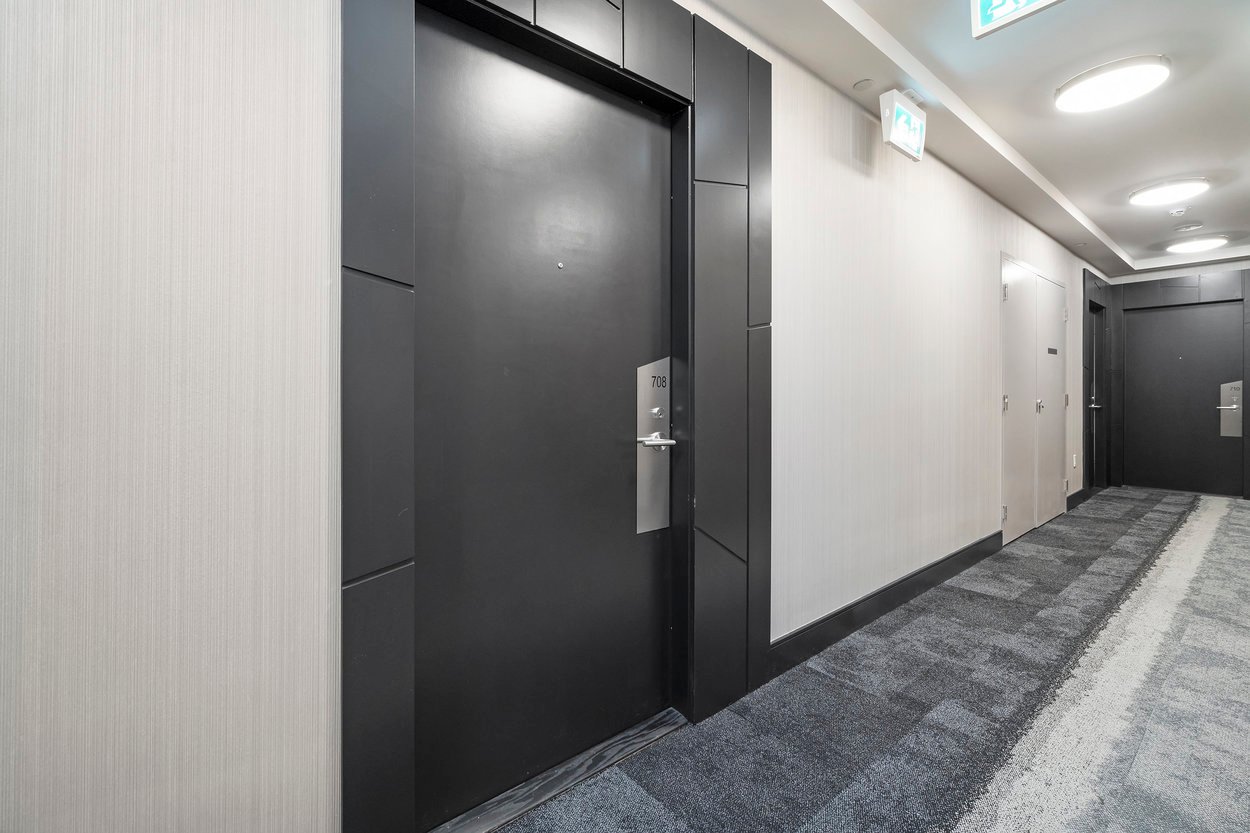 25 Holly St Unit: 708
