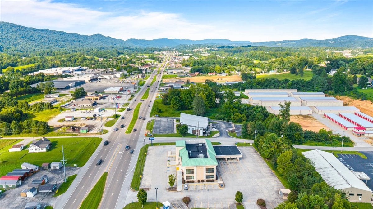 2612 Jacksboro Pike