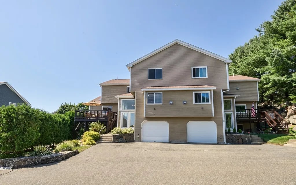 12 Brittania Cir, Unit 12